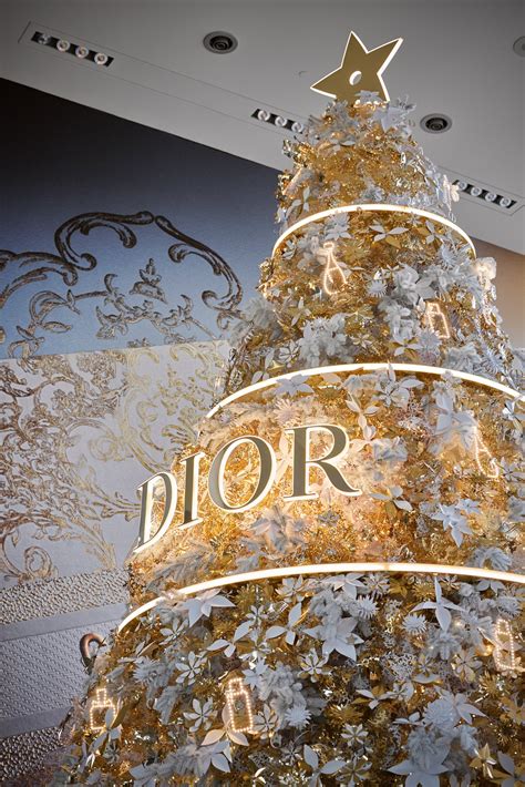 yorkdale dior christmas tree|Dior — Park Creative Studio.